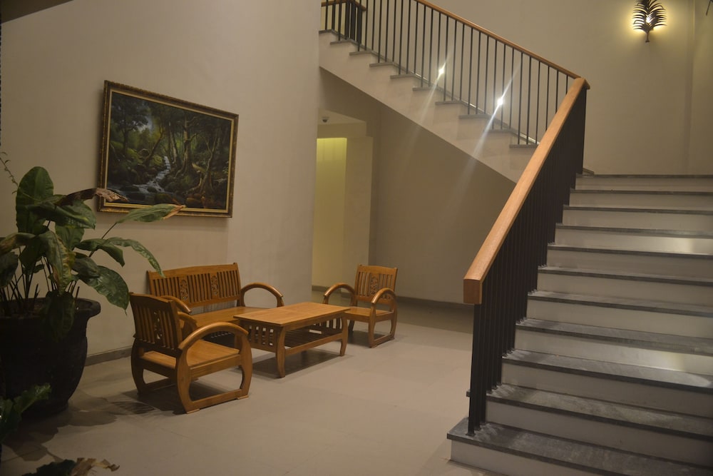 Grand Laguna Hotel And Villa 20/34