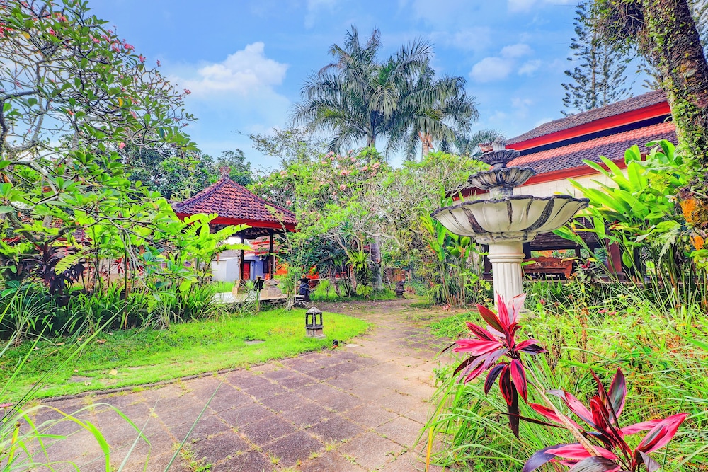 Collection O Ubud Near Central Ubud Formerly Hotel Suly 45/60
