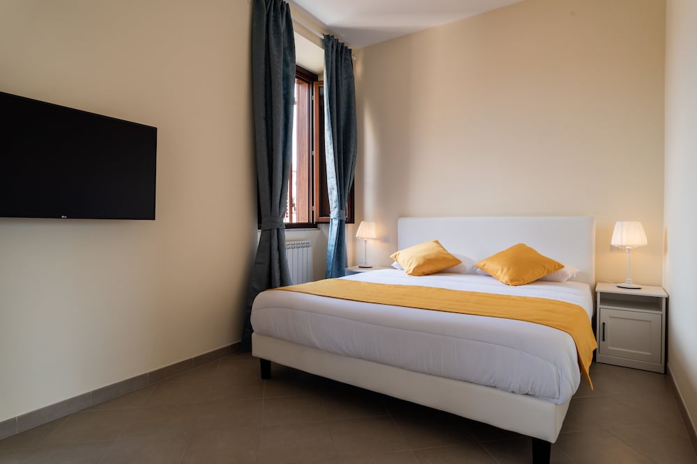 Minerva Monks Inn 39/64