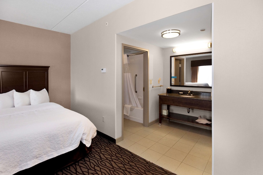 Hampton Inn Butler 7/40