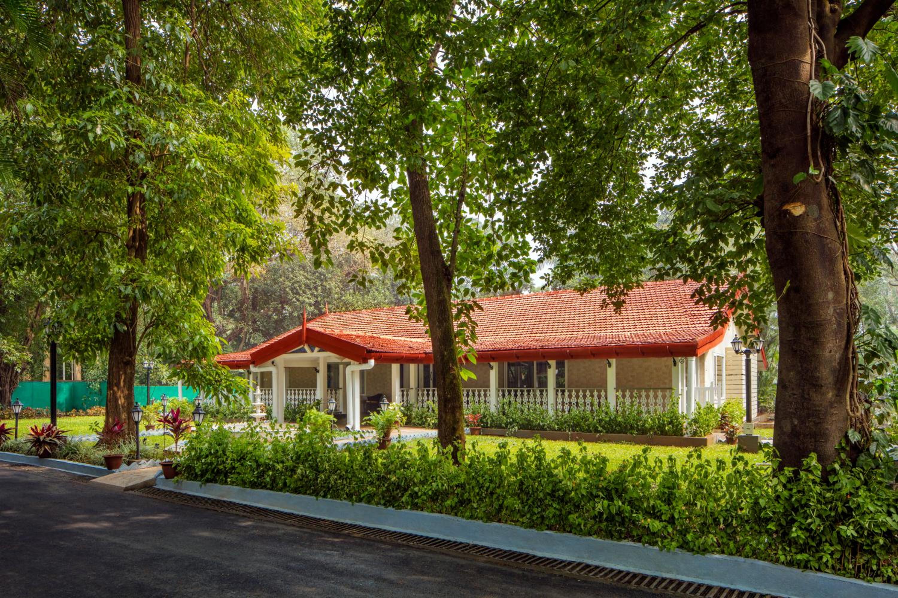 ama Stays & Sluice House Lonavala 25/38