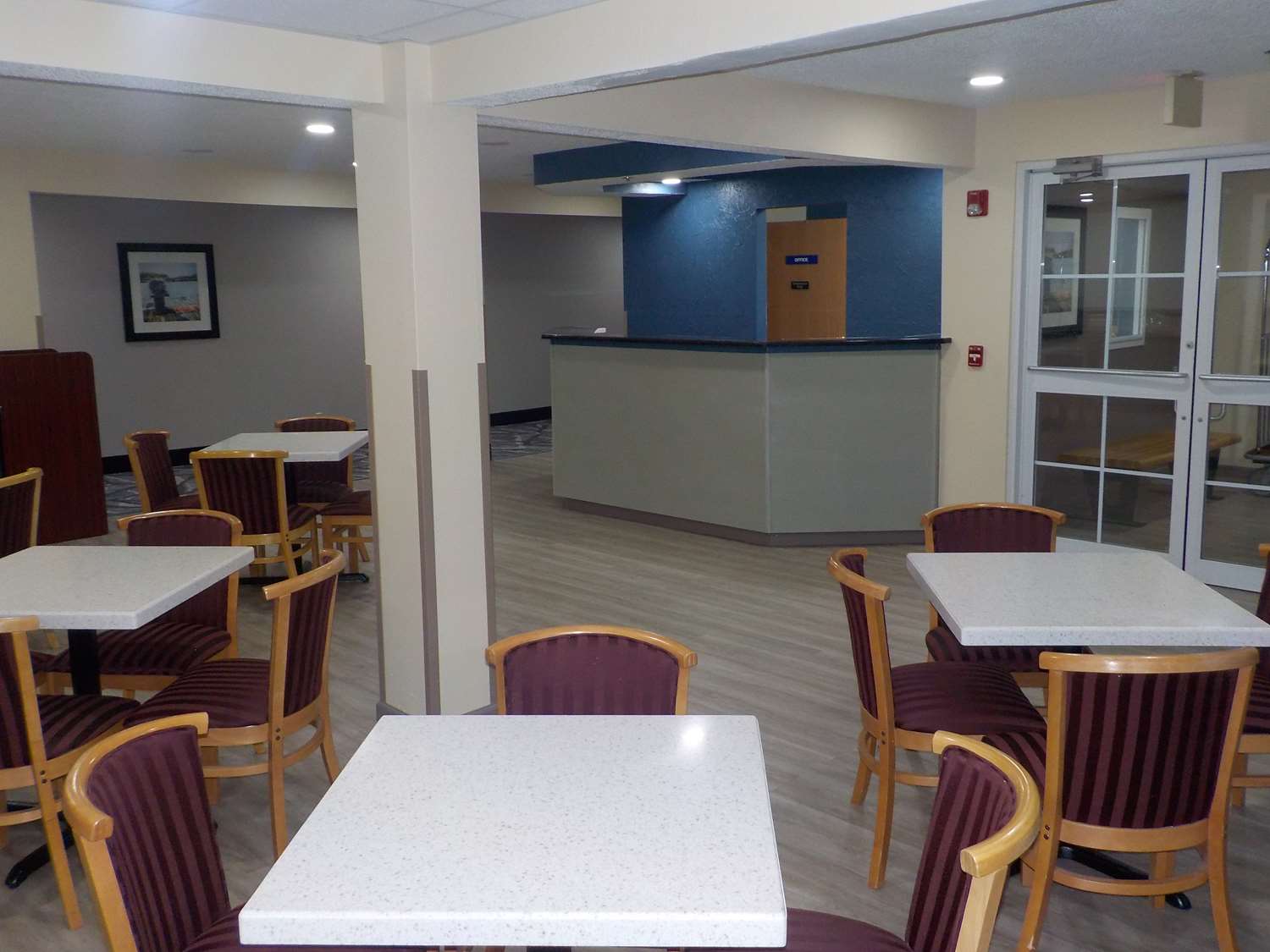 MJ Inn & Suites Marienville 16/20