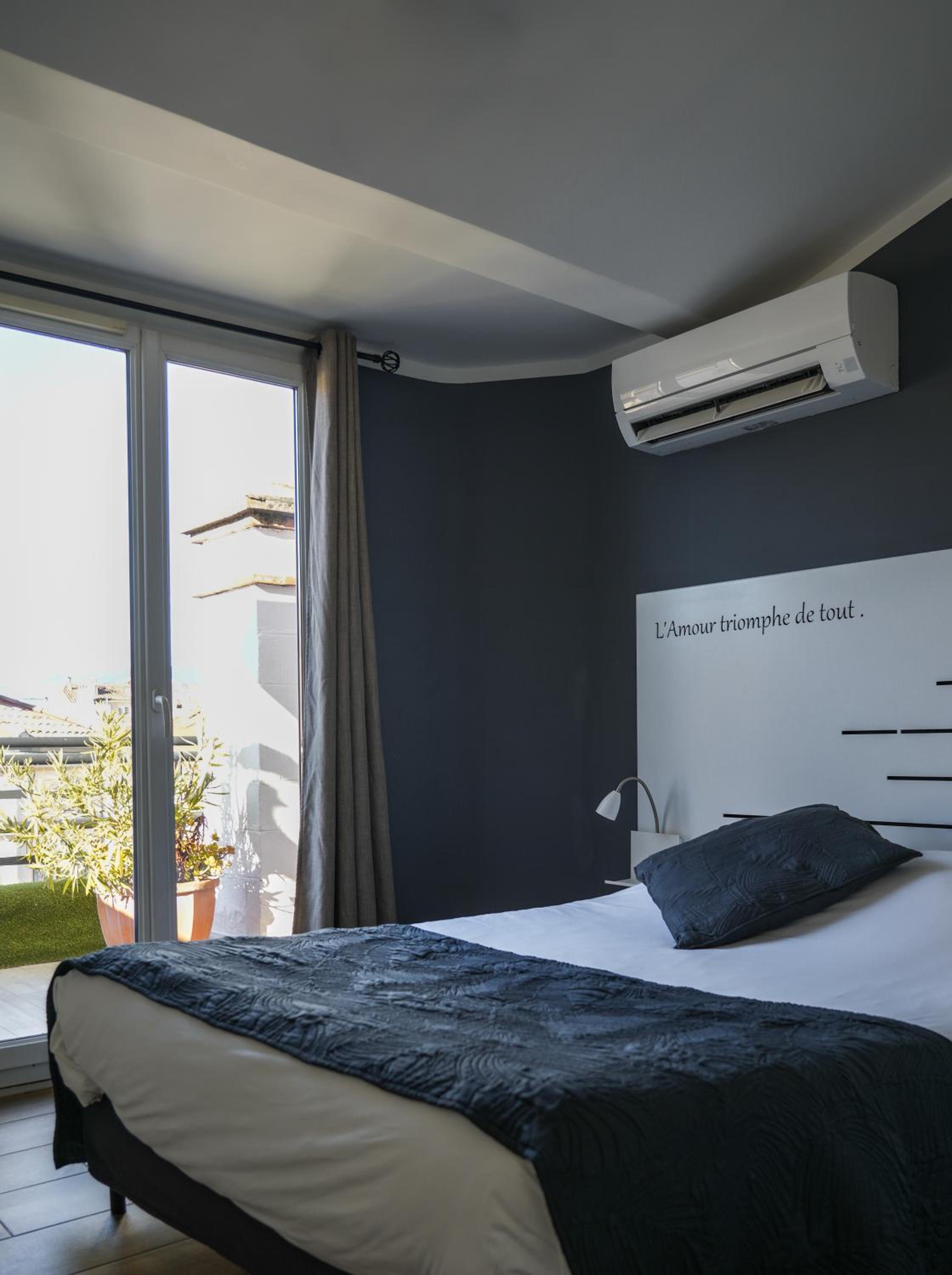 ROOM, DOUBLE BED, TERRACE
