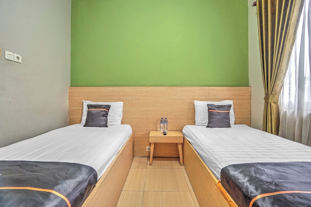 Hotel O near Juanda Airport formerly Azzahra Guest House Family 14/26