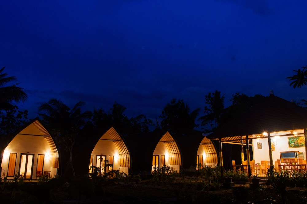 Penida Sunset Ocean View Bungalows 2/59