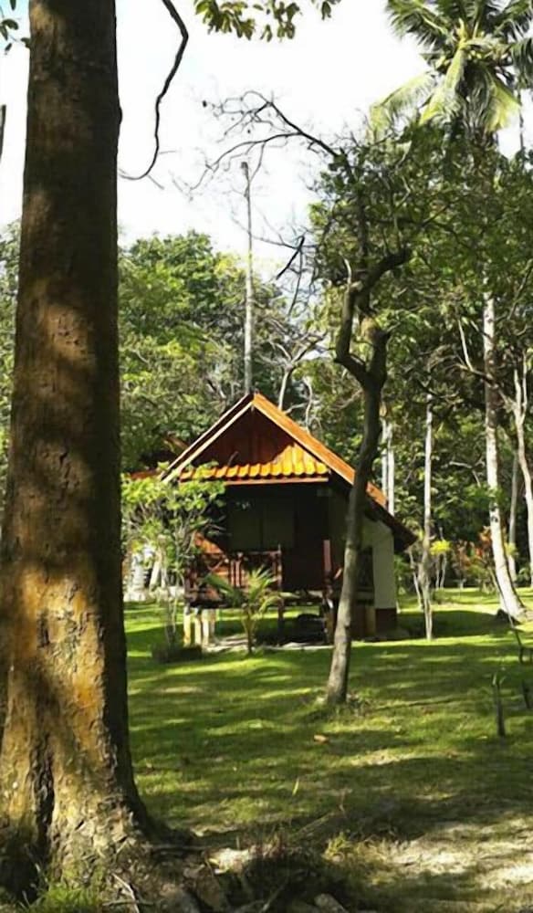JOY BUNGALOW 38/49