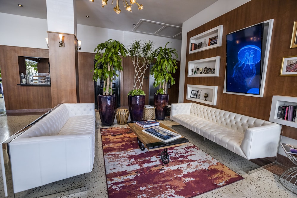 Hotel Croydon Miami Beach 49/75