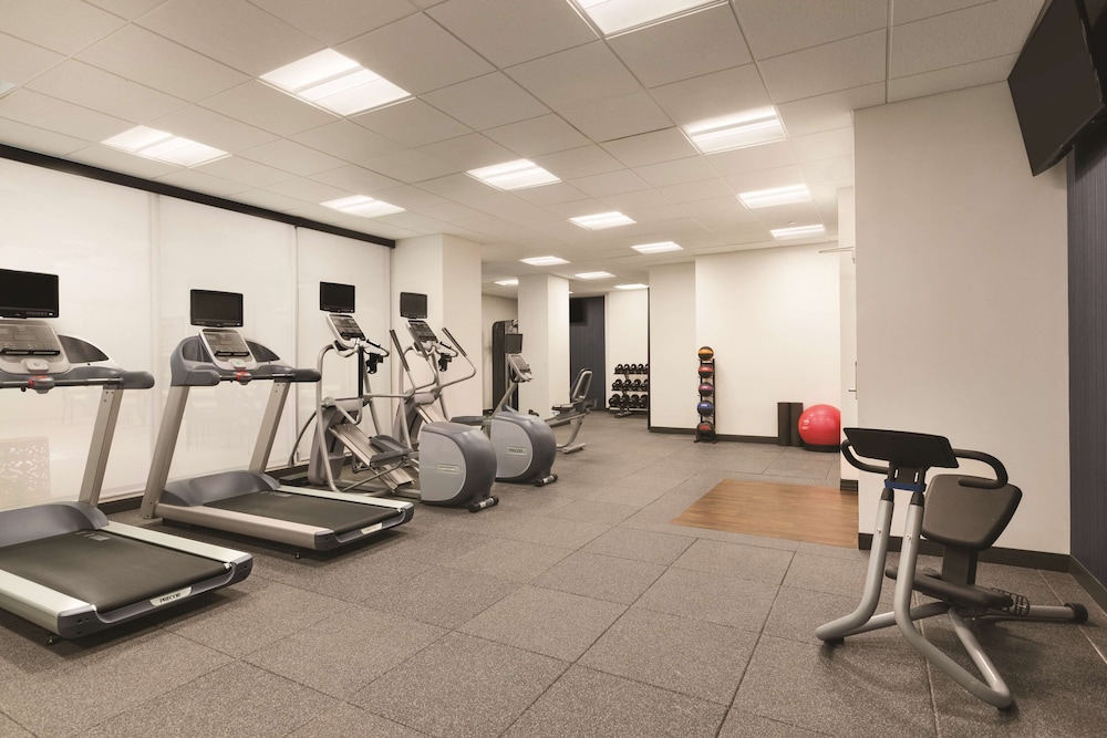 HOMEWOOD SUITES BY HILTON WASHINGTON DC CAPITOL-NAVY YARD 24/76
