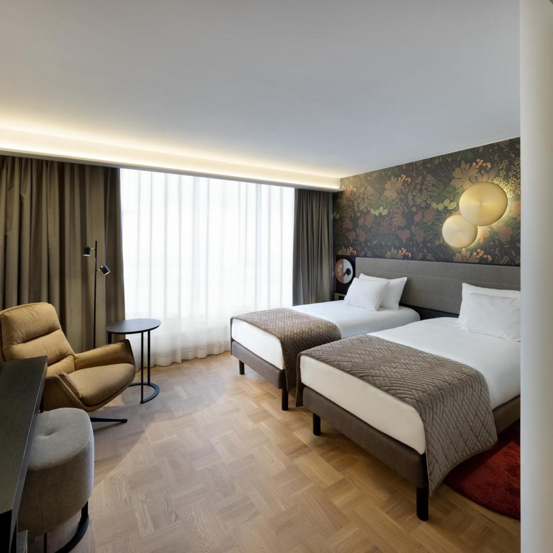 Room, Twin Beds
