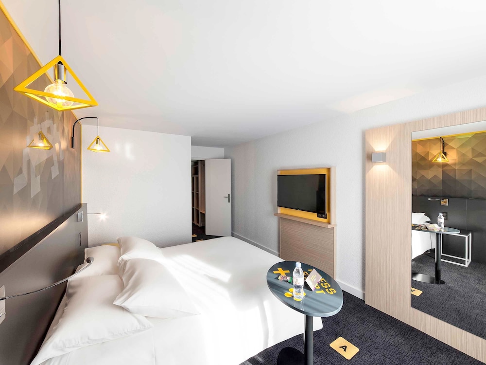 Standard, Double Bed