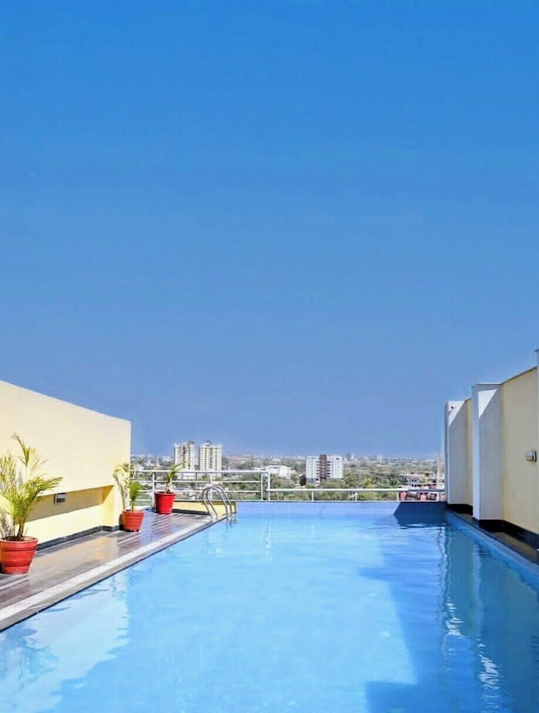 Red Fox Hotel, Alwar 47/50