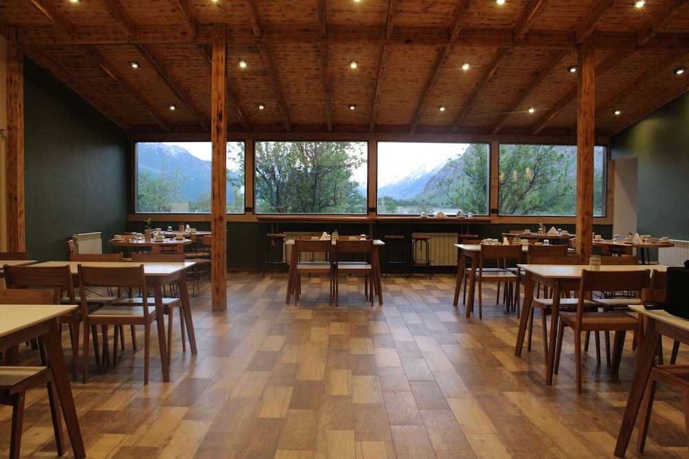Fitz Roy Inn 42/54