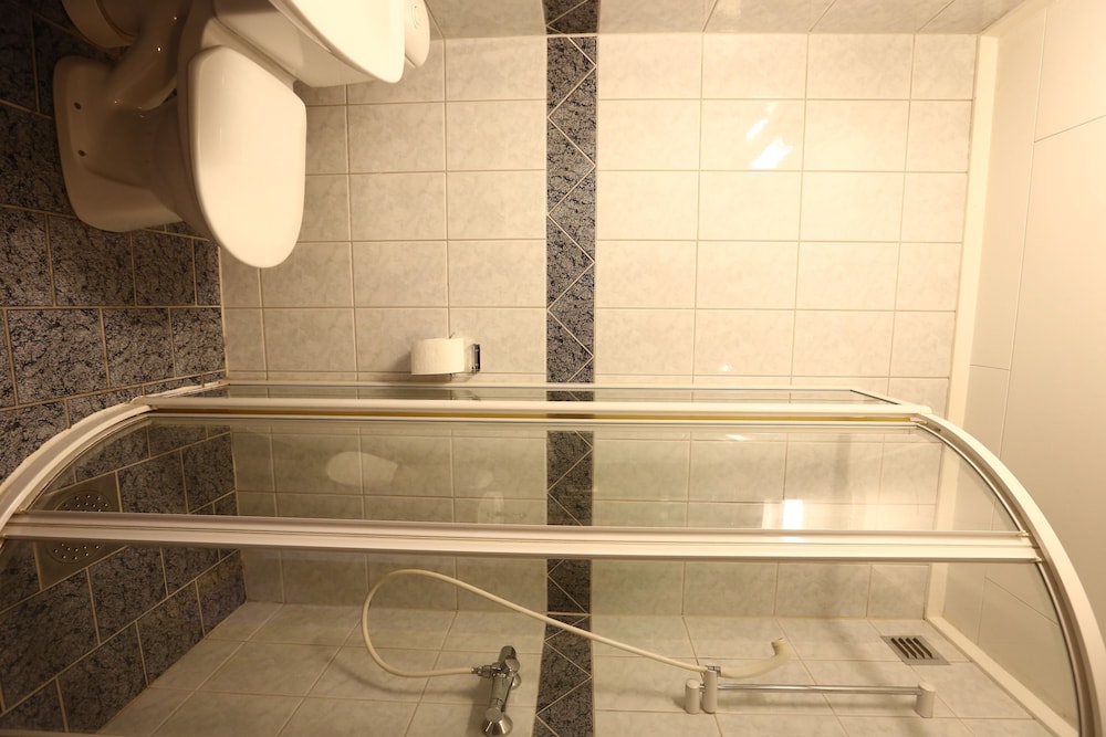 Barents Frokosthotell 60/60