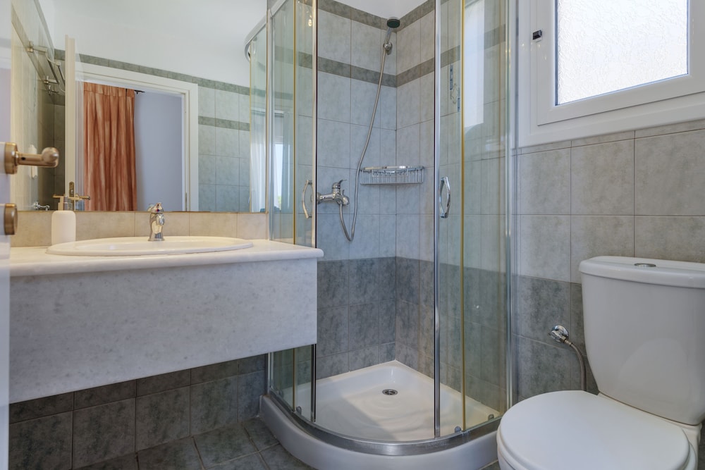 Sunrise Beach Suites 44/50