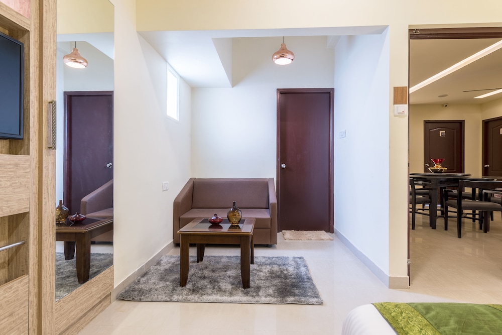 Treebo Trend Nestlay Casa 24/47