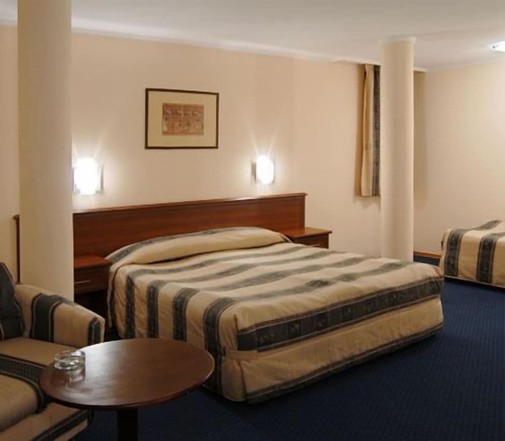 Hotel Luxor 9/50