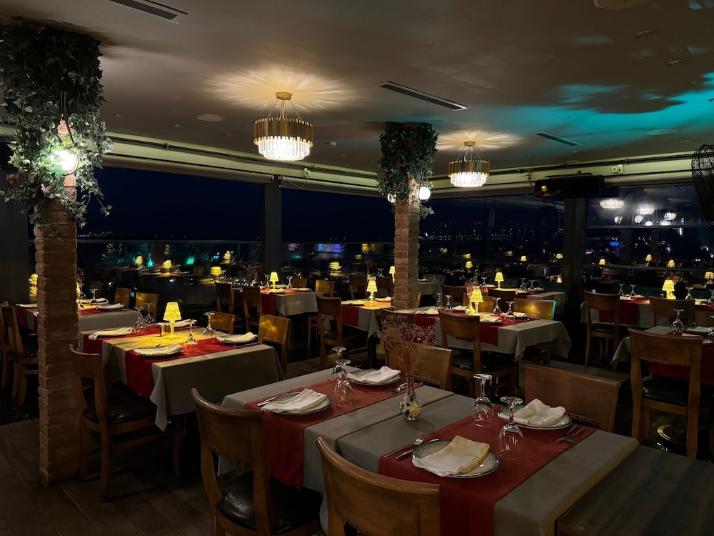 Byzantium Hotel & Suites 35/50