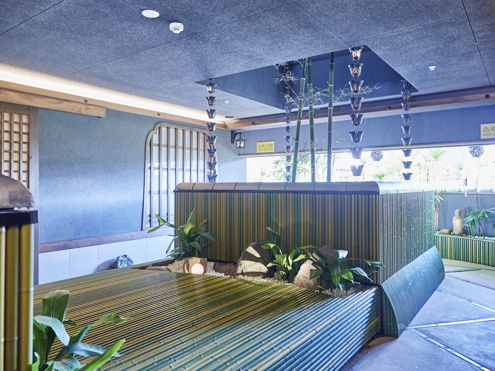 Sunrise Suites 22/35