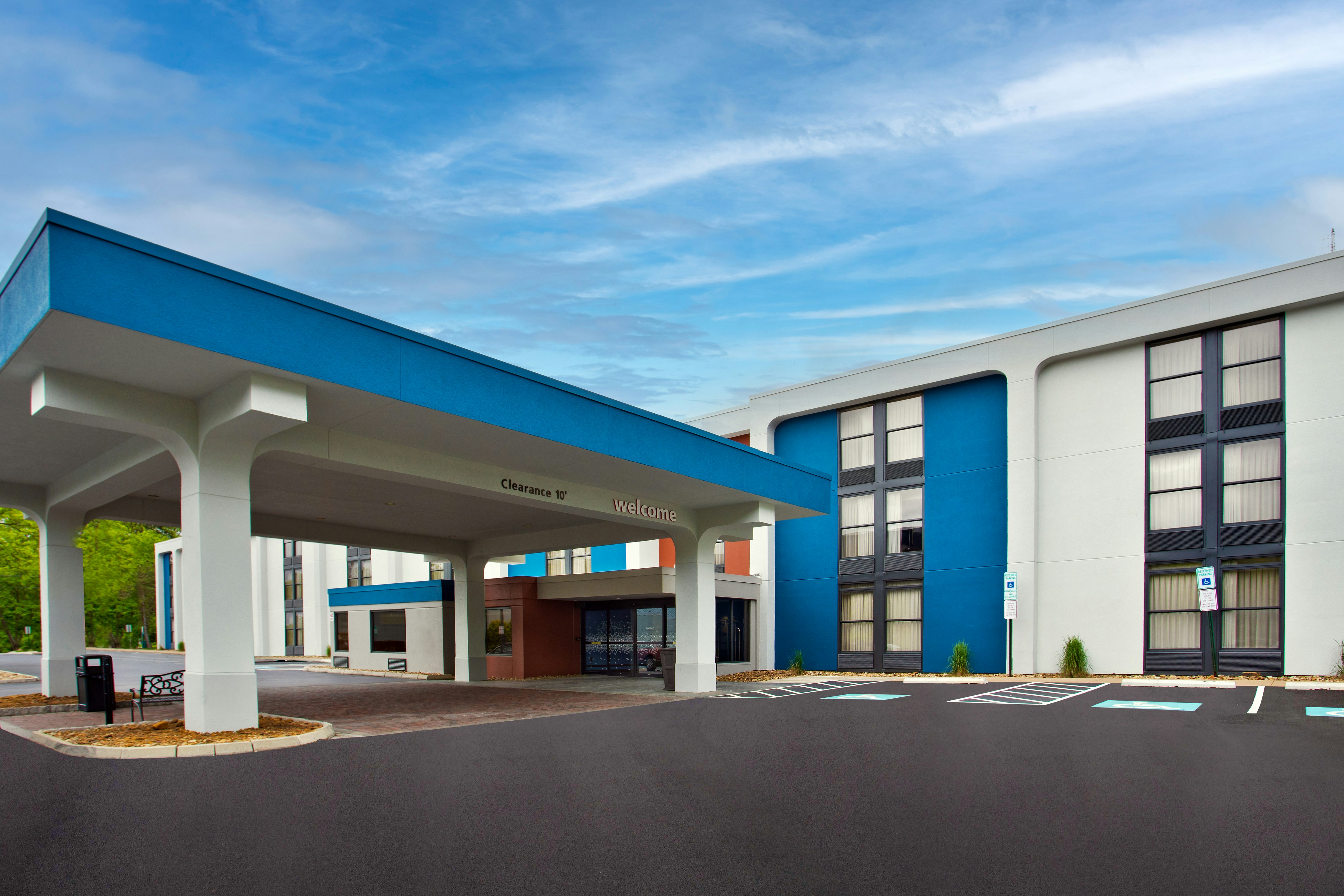 Hampton Inn State College 2/43