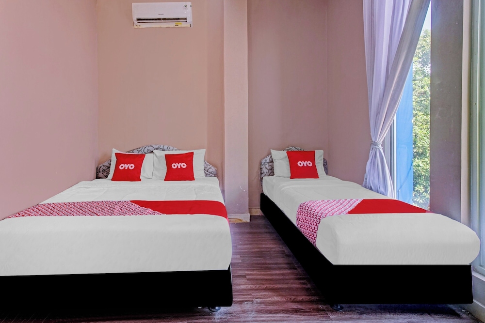 Hotel O Enggal Near Gor Saburai Formerly Hotel Pelangi 23/34