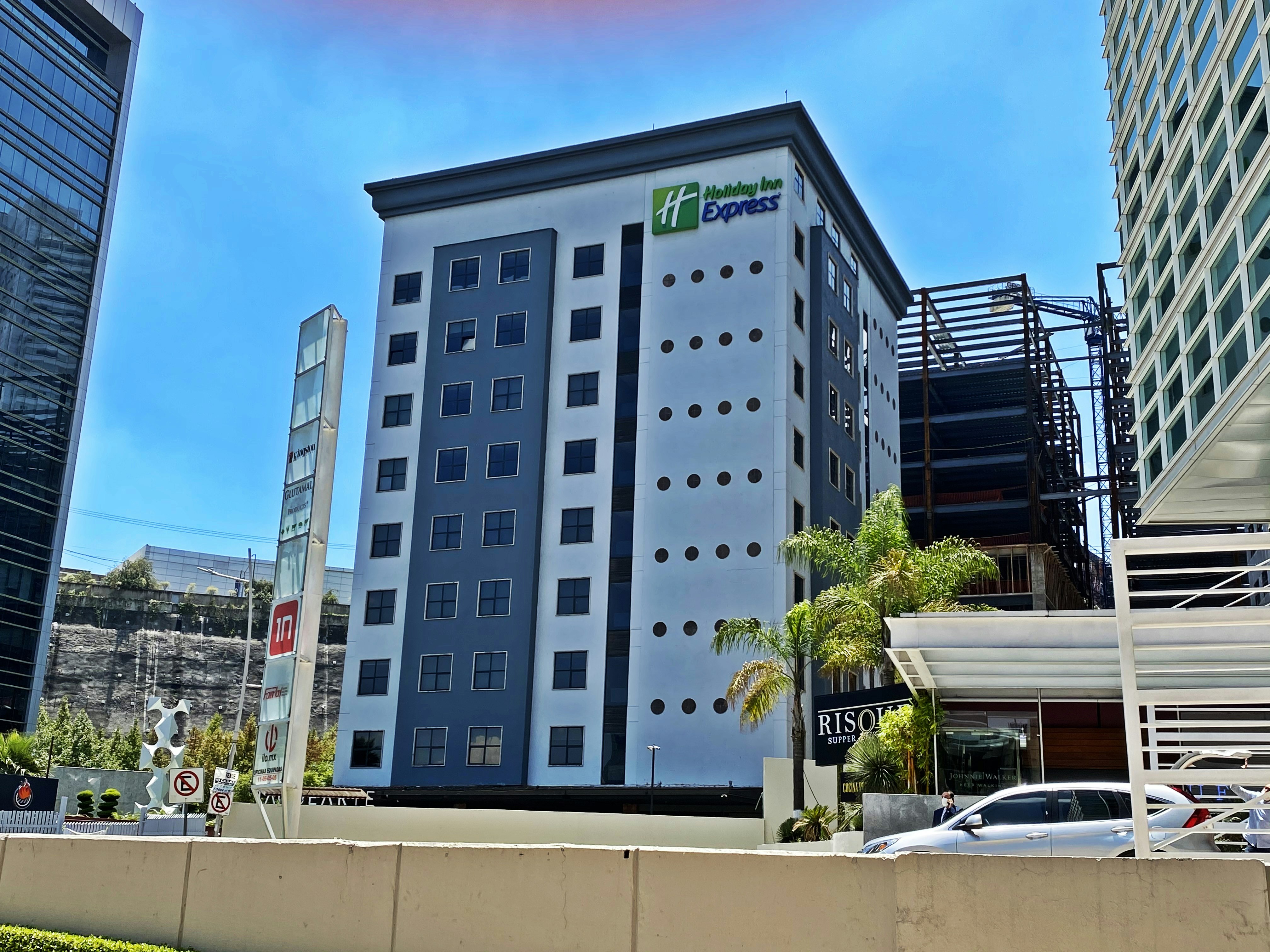 Holiday Inn Express Mexico Santa Fe 4/50