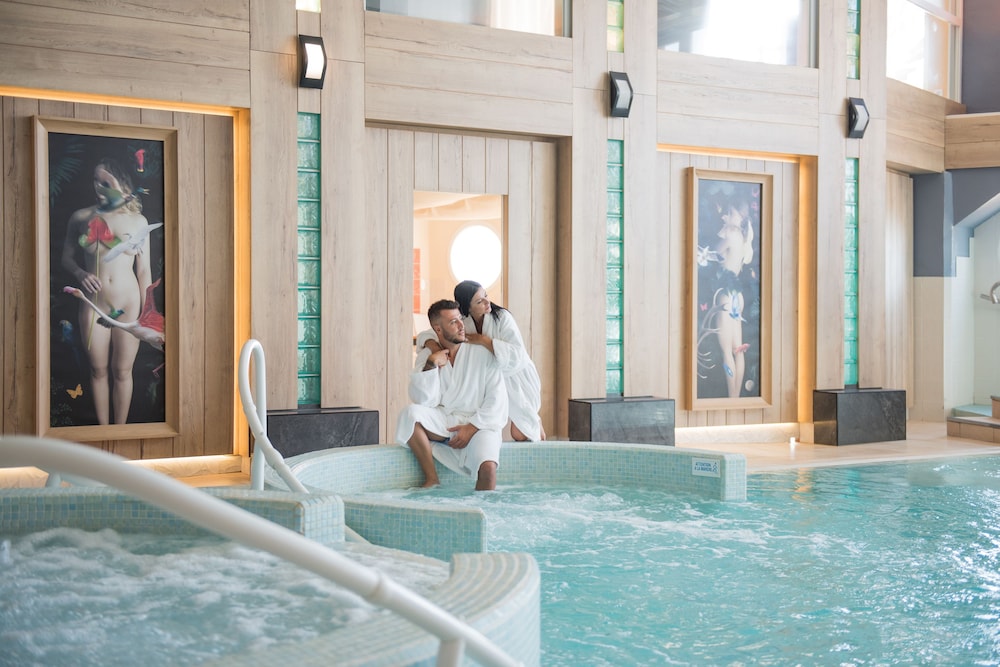 Les Flamants Roses Thalasso Spa 35/83