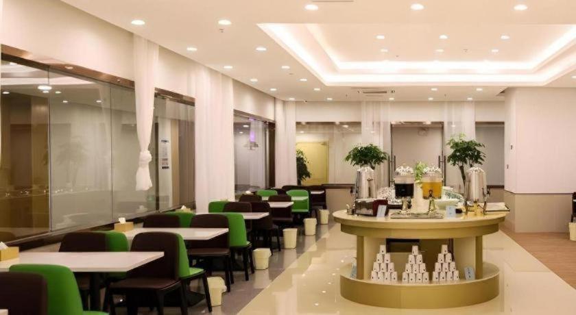GREENTREE INN HUAIBEI XIANGSHAN DISTRICT GUOGOU SQUARE HOTEL 33/42