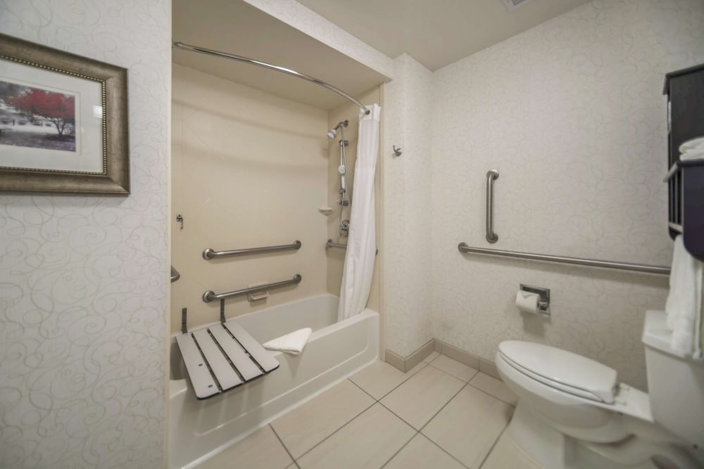 Hampton Inn And Suites Tulsa Catoosa 13/50