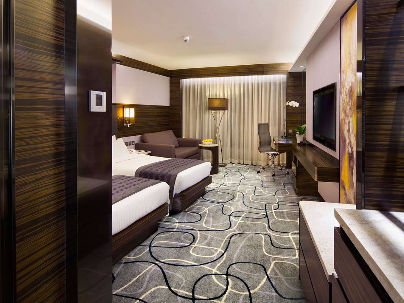 New World Millennium Hong Kong 37/77