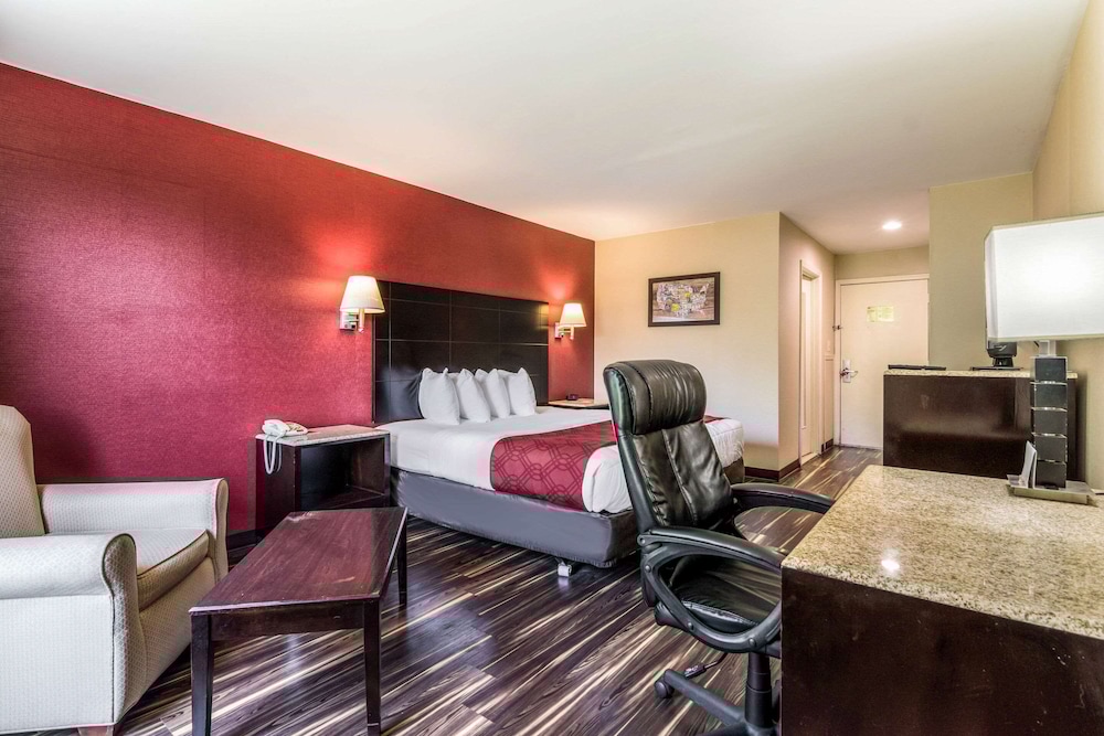 Econo Lodge Pocomoke City Hwy 13 19/23
