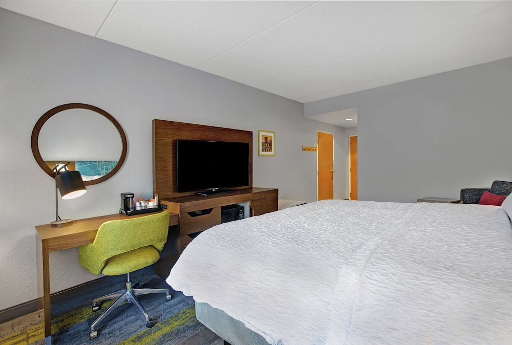 Hampton Inn And Suites Augusta West 17/53