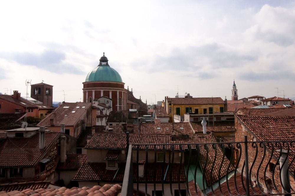 Antico Hotel Vicenza 41/48