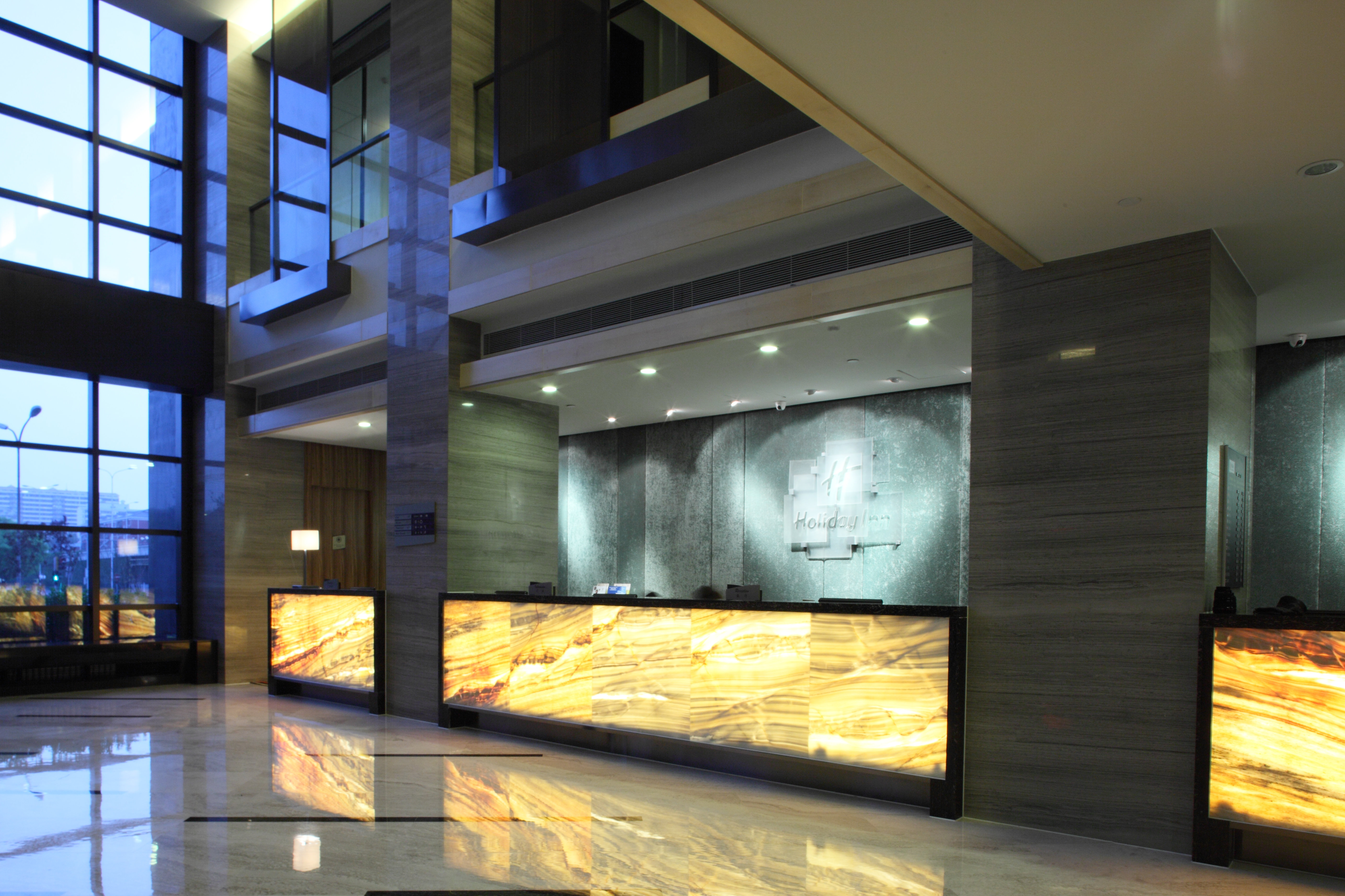 HOLIDAY INN BEIJING DESHENGMEN 7/50