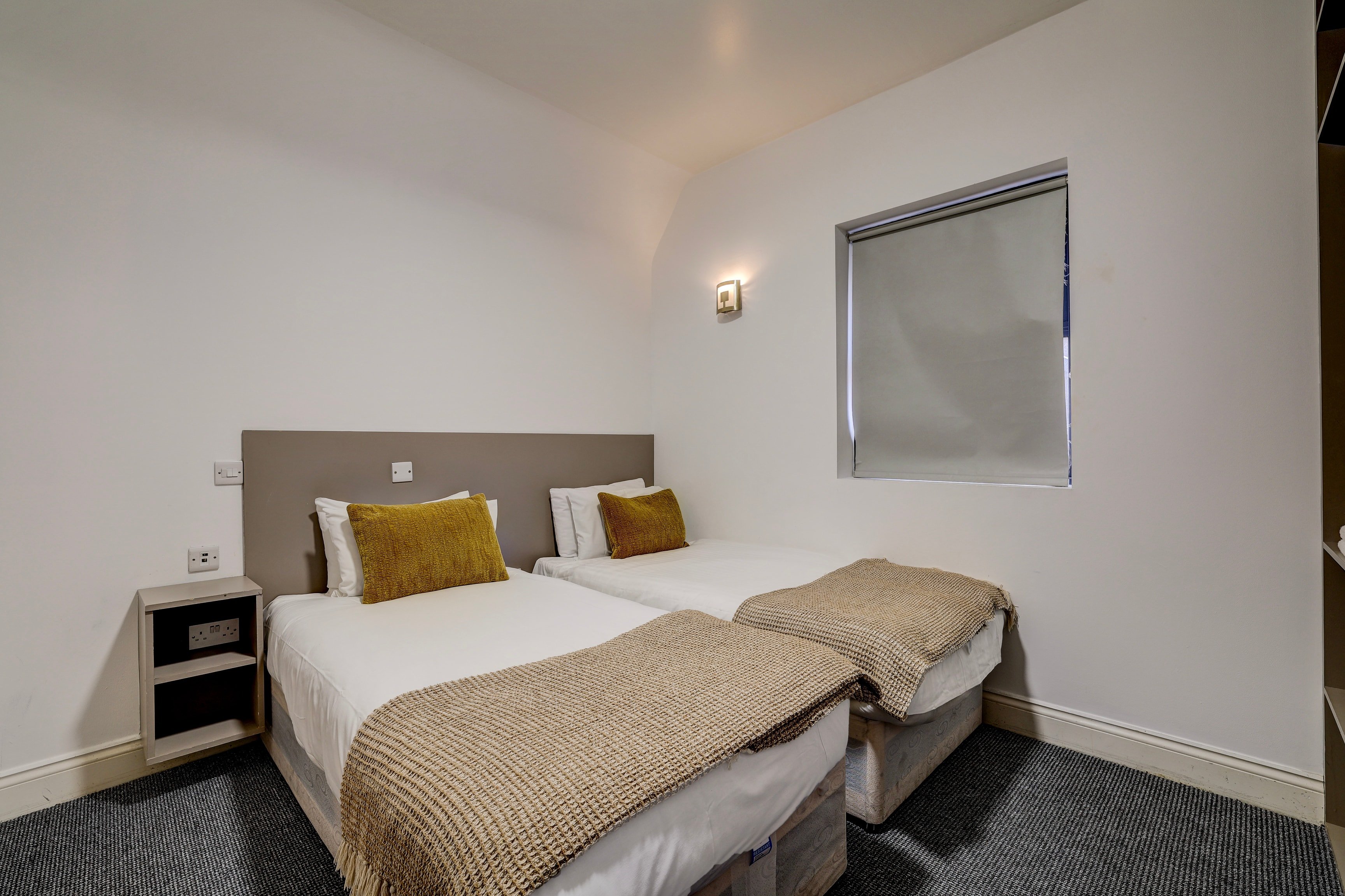 Belvilla Ilford Station Hotel, 4 min from Elizabeth line 23/46