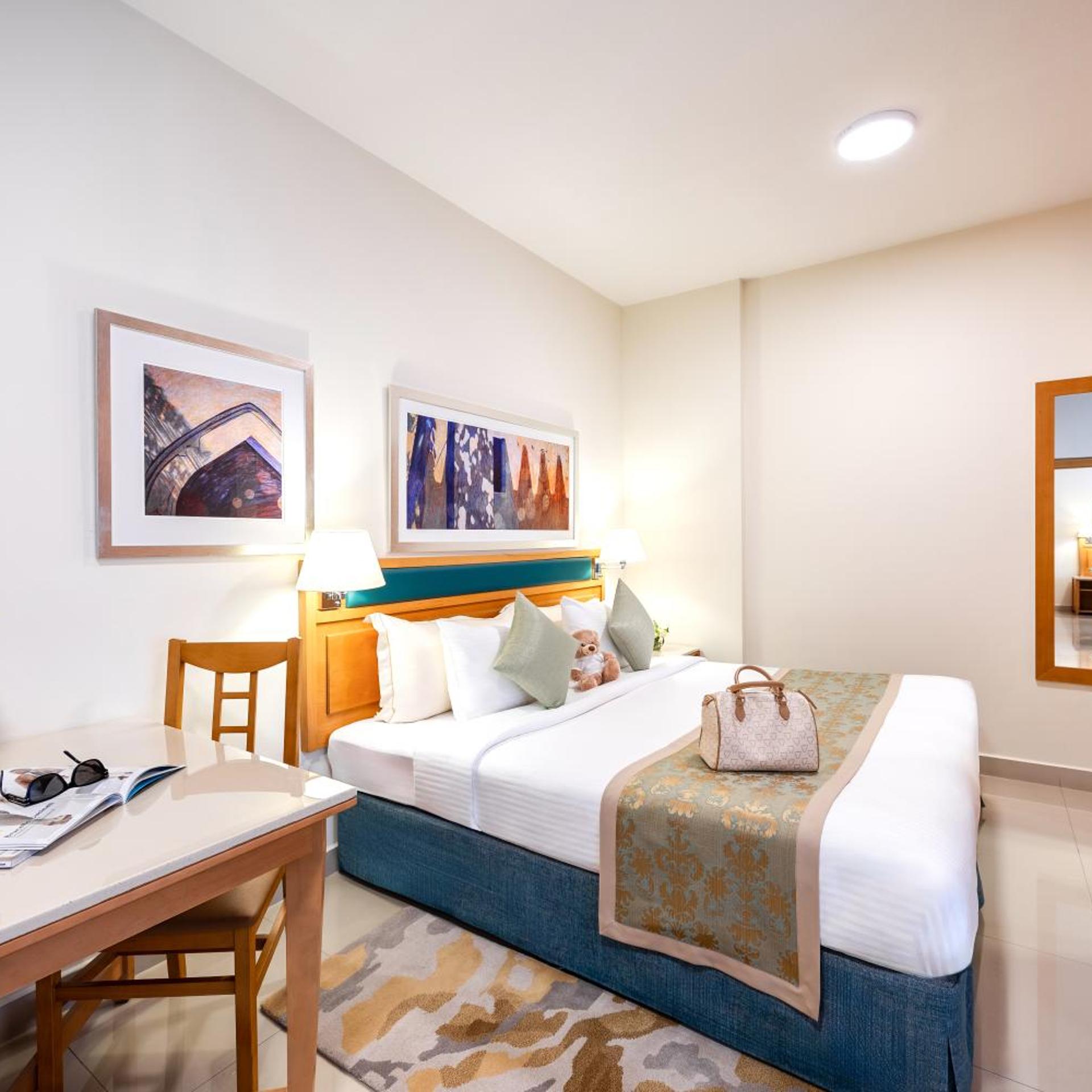 Golden Sands Hotel Apartments 3-5-10 34/73