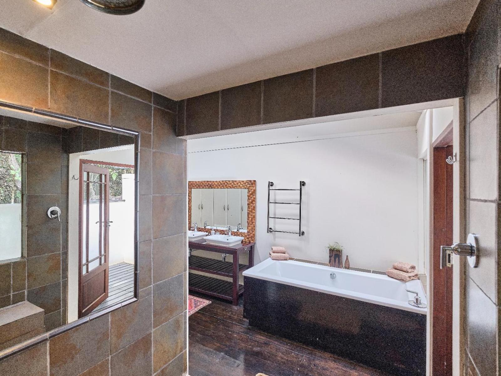 Nguni Lodge 18/50