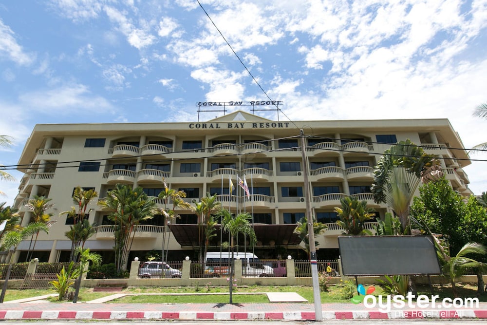 Coral Bay Resort 2/63