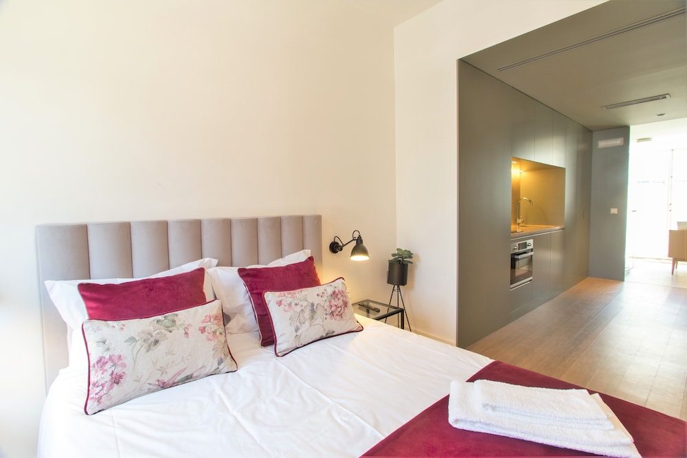 Clerigos Prime Suites by Porto City Hosts 16/50
