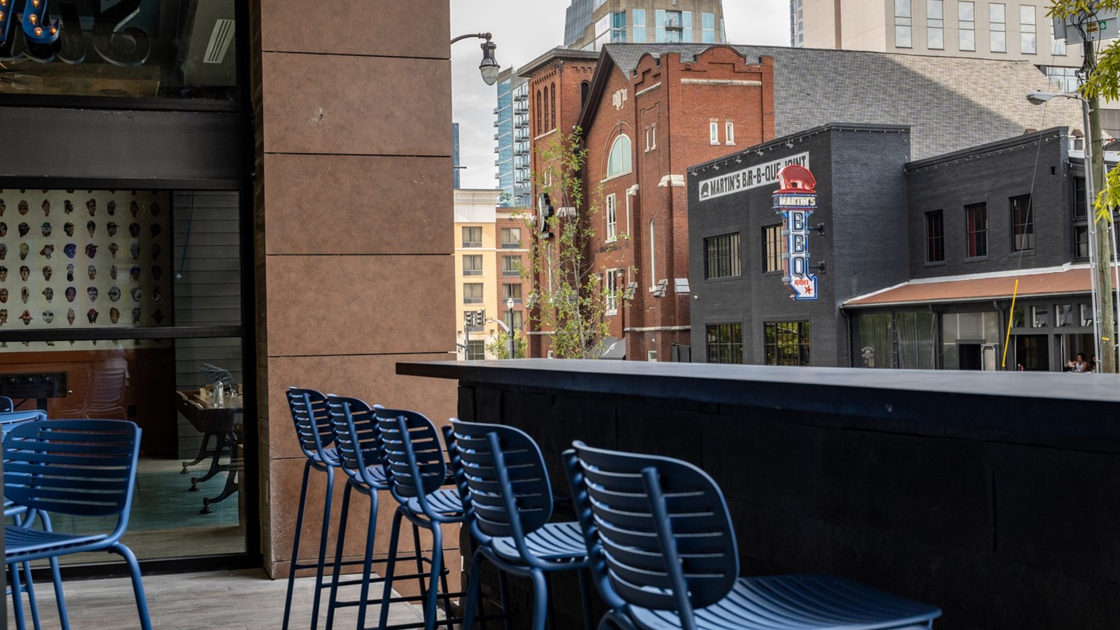Holiday Inn & Suites Nashville Downtown Broadway 60/82