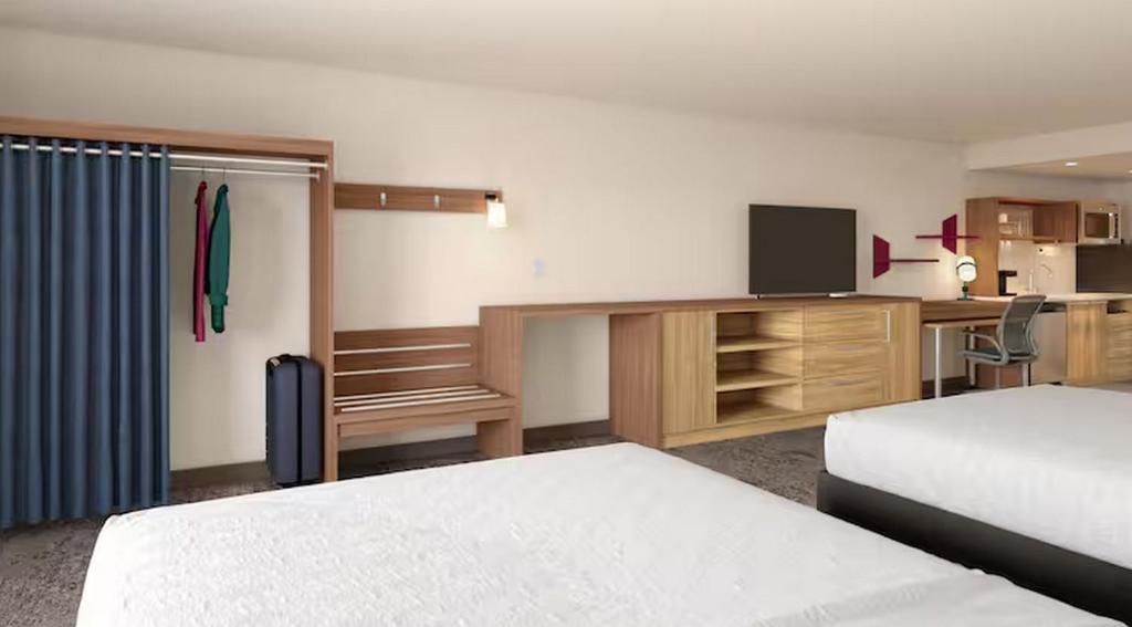 Room at Home2 Suites by Hilton Chelmsford Lowell, CHELMSFORD - MA
