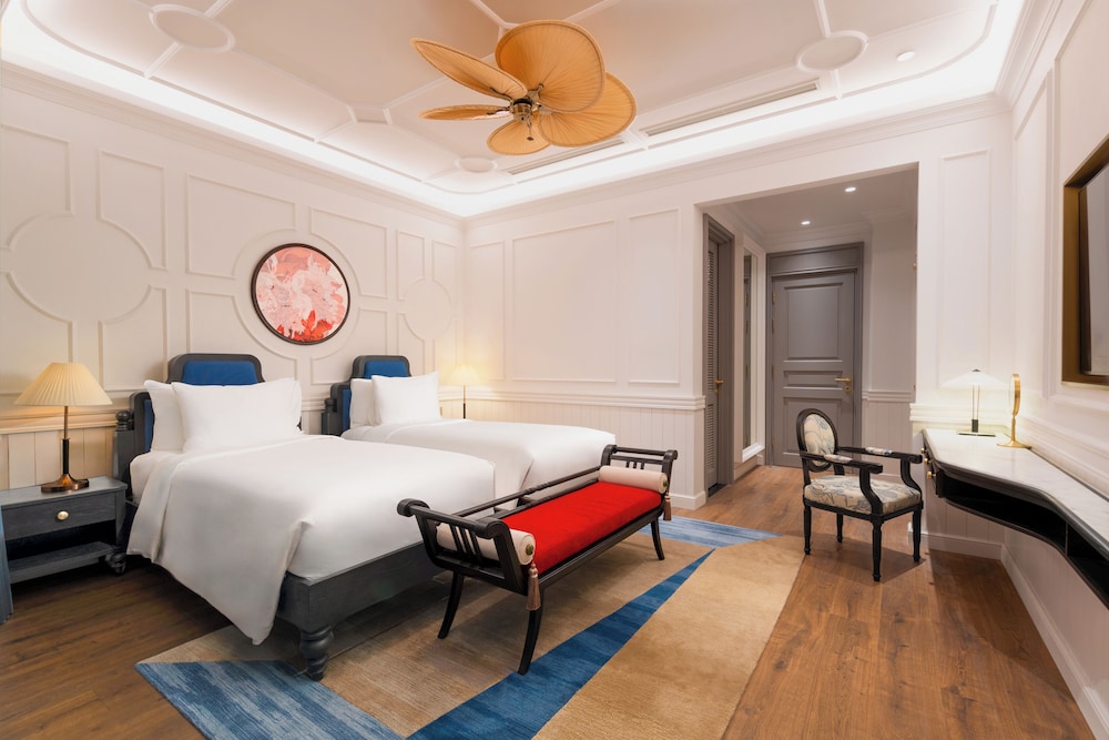 Wyndham Garden Sonasea Van Don 10/50