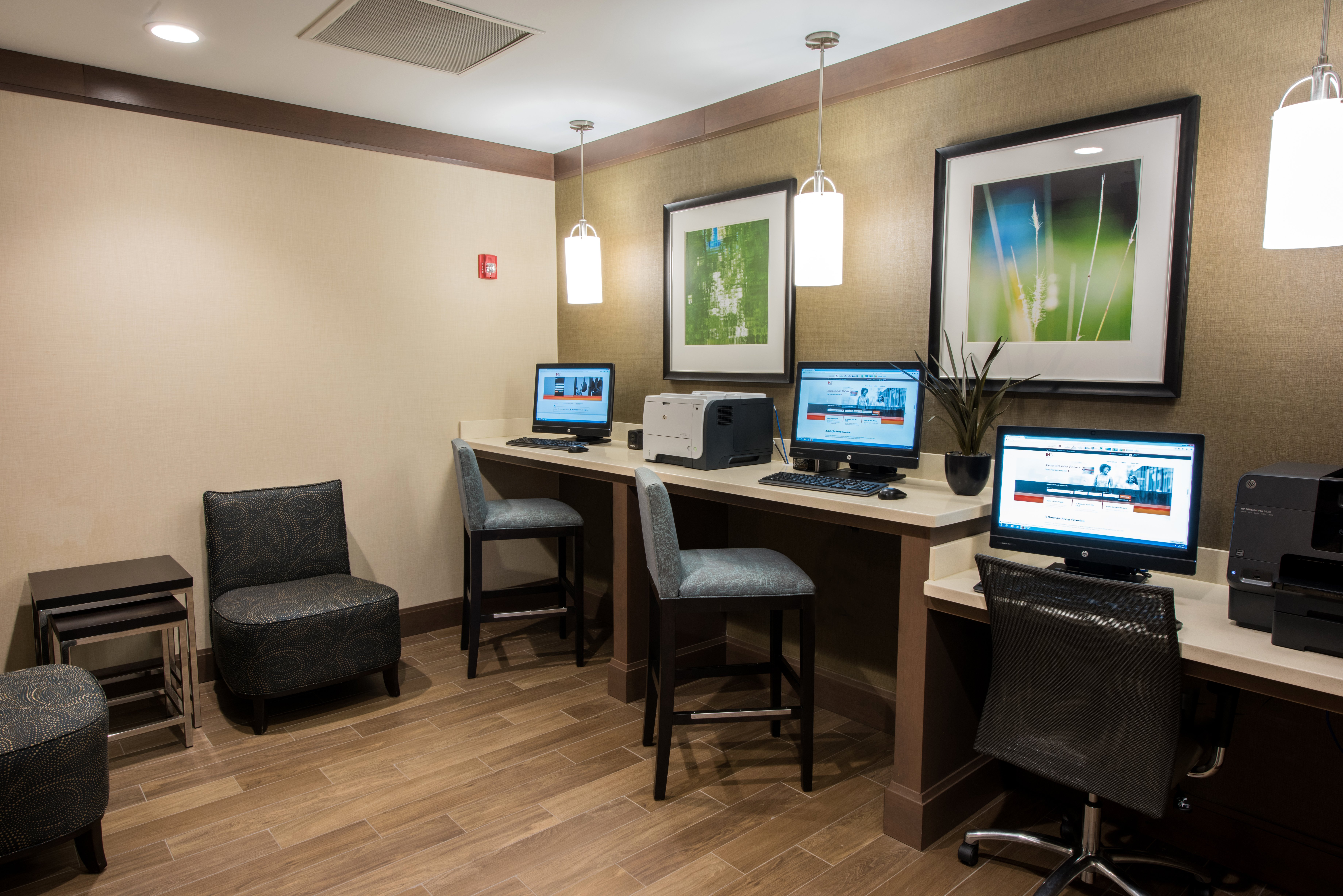 Staybridge Suites Albany Wolf Rd Colonie Center 39/50