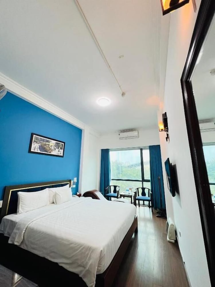 A25 Hotel Thanh Nhan 8/27