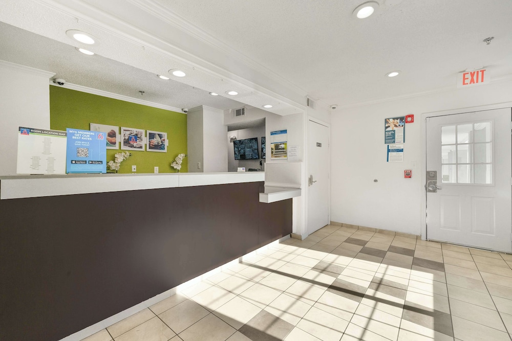 Lobby at Studio 6 Extended Stay - Tucker, GA - Atlanta Northlake, Tucker