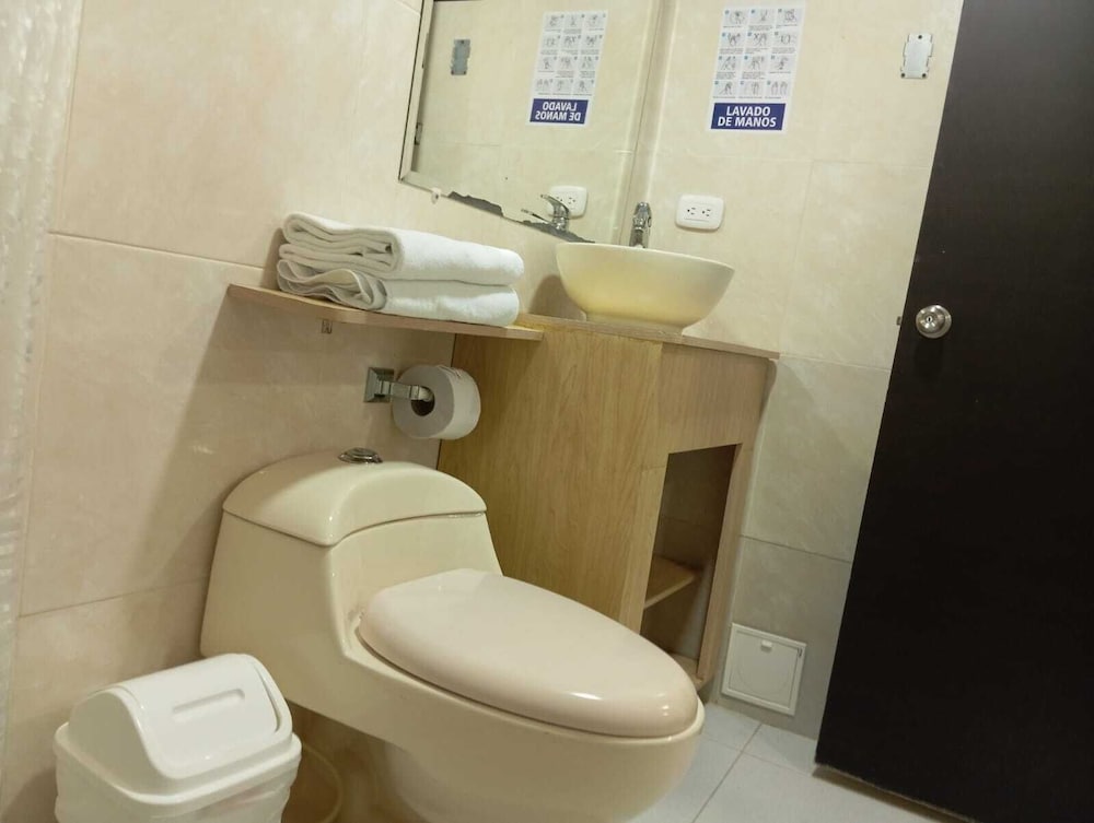 Hotel Caribe Plaza Barranquilla 49/50