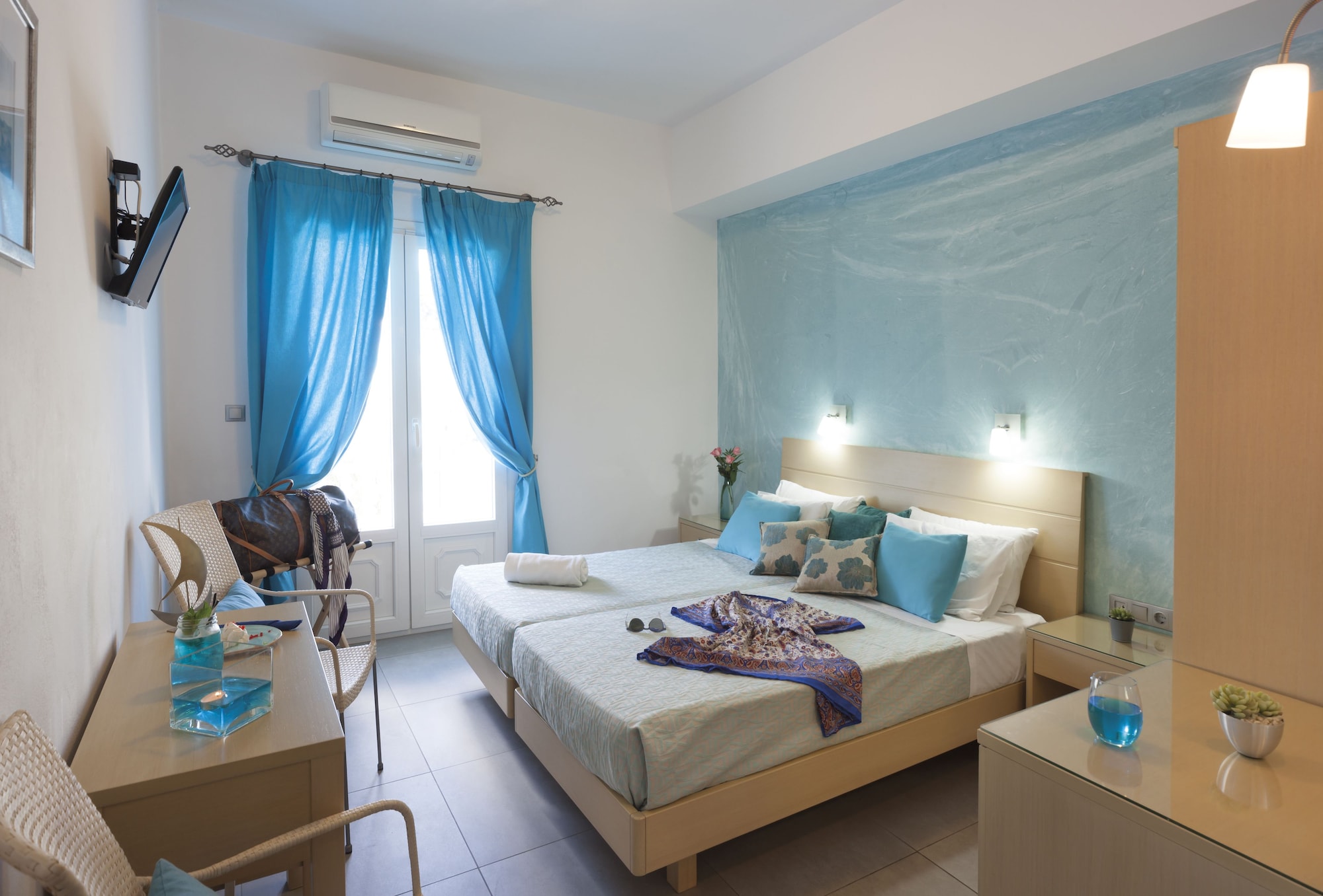 STANDARD, DOUBLE OR TWIN BED, BEACH VIEW, BALCONY