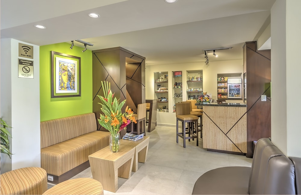Hotel Suites Cristina 52/69