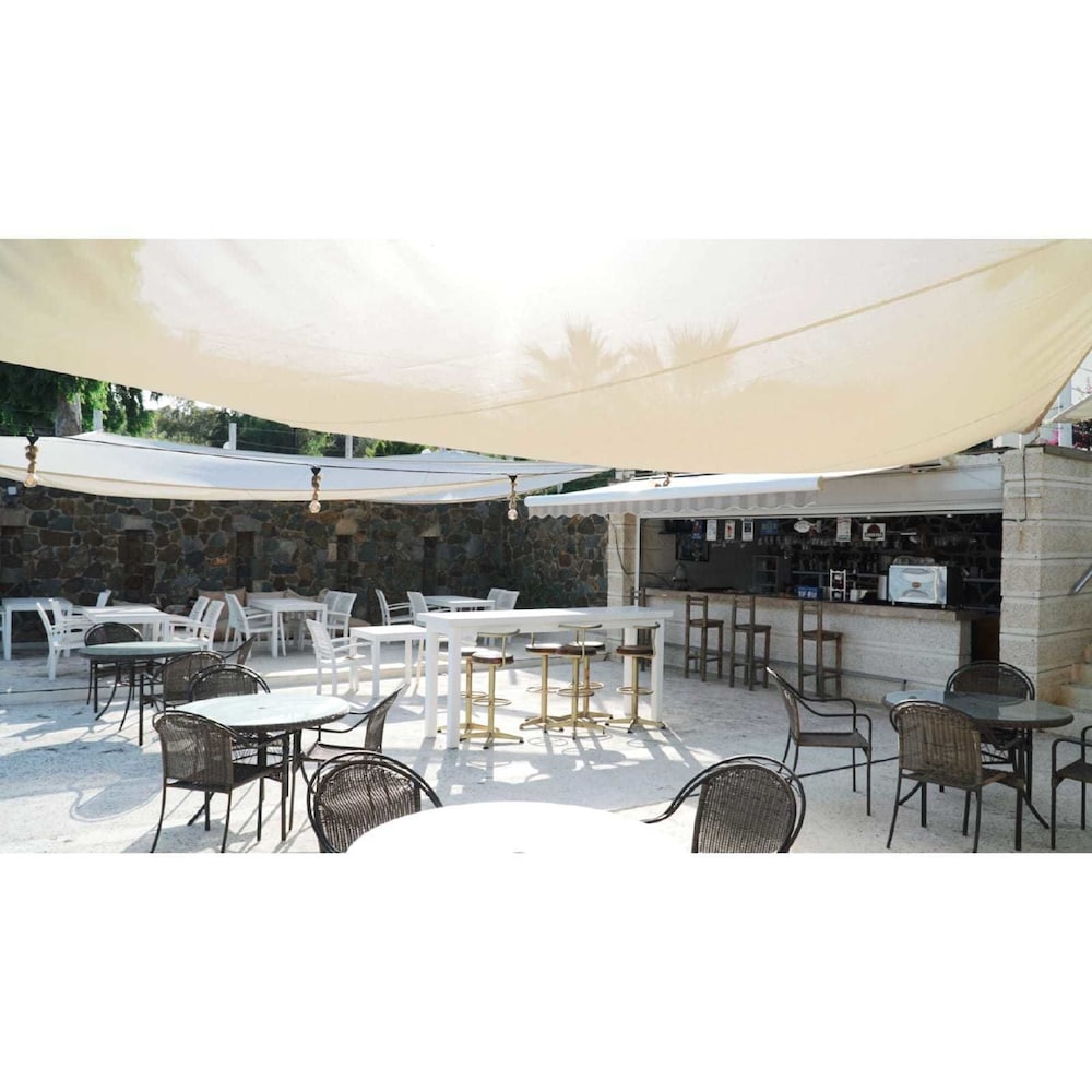 Gumbet Cove Hotel 28/50
