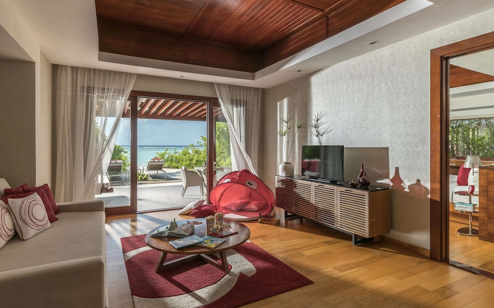 Niyama Private Islands Maldives 30/50