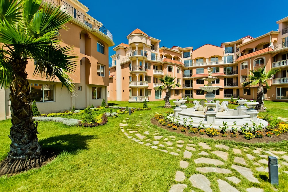 Hacienda Beach Resort 63/70